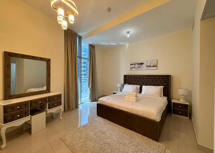 Luxury Apartment 3 Beds Marina View